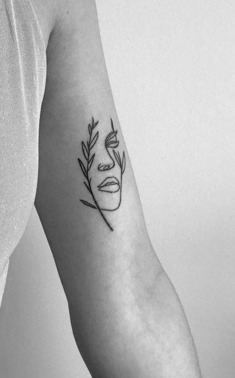 Face Outline Tattoo, Widder Tattoo, Face Tattoos For Women, Face Outline, Girl Face Tattoo, Omerta Tattoo, Outline Tattoo, Silhouette Tattoos, Line Art Tattoos