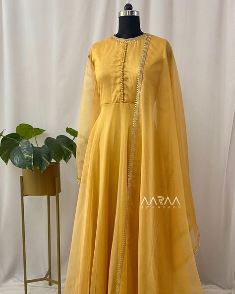 Customised this lovely golden tissue organza long gown for our dear customer Megha . We made this for her Rakhi celebration. #customisedgown #customisedresses #goldgown #tissueorganza #aarraabyumaanand #coimbatoreboutique #coimbatoreshopping #chennaishopping #designerboutique #sareeboutique #smallbusiness #coimbatoredesigner Organza Long Gown, Rakhi Celebration, Gold Gown, Coimbatore, Long Gown, Saree, Boutique, Celebrities, Dresses