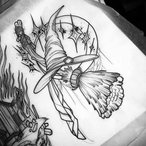 Art Witch, Witch Tattoo, Harry Potter Tattoos, Spooky Tattoos, Halloween Tattoo, Tatuaje A Color, Arrow Tattoo, Halloween Tattoos, Disney Tattoos