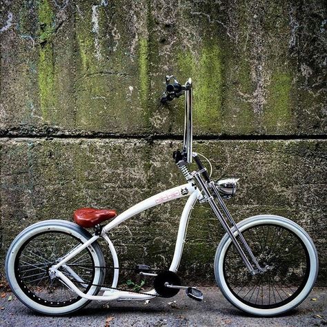 Fat Tire Bicycle, Lowrider Bicycle, Rat Rod Bike, Bicycle Diy, Cruiser Bikes, Beach Cruisers, Architecture Luxury, Tricycle Bike, Lowrider Bike