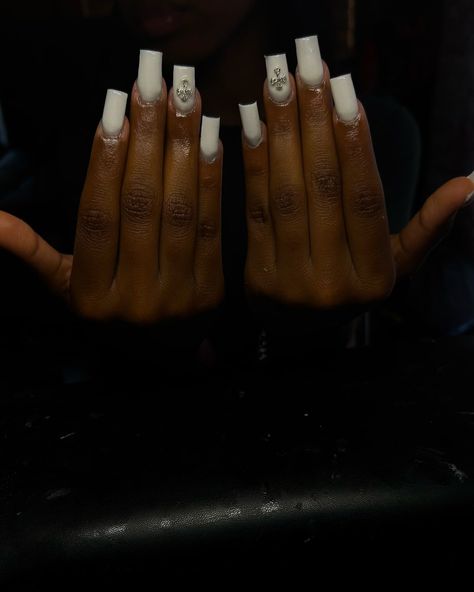 Basic white set with charm - - - - - - - #nailsnailsnails #nails #whitenails #explorepage #explore Basic White Nail Designs, Medium Length White Nails, Short Medium Nails Acrylic, White Nails With Charms, White Junk Nails, White Nail Set, White Square Nails, Nails Charms, Nails Basic