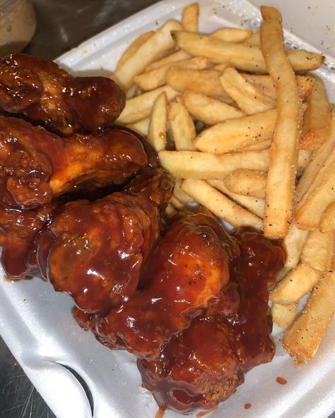 Soul Food Dinner, Food Babe, Delicacy Food, Food Therapy, Fried Chicken Recipes, Yummy Comfort Food, Food Recepie, Super Yummy, Food Goals