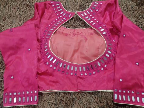 Mirror Work Blouse Design Embroidery, Mirror Work Dress, Choli Blouse Design, Embroidery Video, Mirror Work Saree, Long Blouse Designs, Mirror Work Blouse Design, Cotton Blouse Design, Mirror Work Blouse