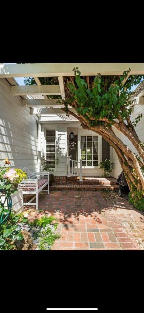 Black Pergola, Pergola Outdoor, White Pergola, Recycled Brick, Brick Patio, Red Brick House, Brick Home, Brick Patios, Outdoor Room