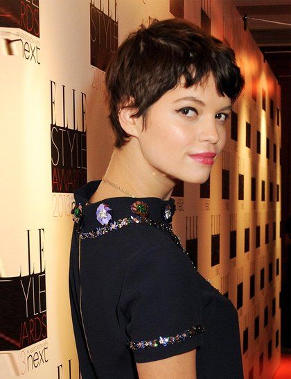 Asian Hairstyles Women, Dark Pixie Cut, Short Wavy Pixie, Pixie Geldof, Super Short Haircuts, Pixie Haircut Styles, Popular Short Hairstyles, Super Short Hair, Short Wavy Hair