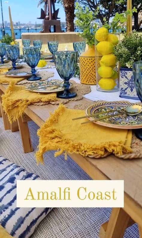 Capri Theme Table Setting, Amalfi Themed Party Outfit, Outdoor Place Settings Backyards, Summer Table Settings Lemon, Lemon Theme Dinner Table, Capri Themed Birthday Party, Amalfi Theme Table Setting, Capri Table Setting, Restaurant Dinner Decor