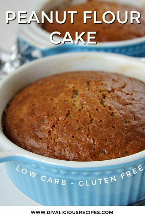 This peanut flour cake is so good that no-one would think that it’s gluten free and low in carbs too. Dessert Oreo, Peanut Flour, Low Carb Low Fat Recipes, Slow Cooker Recipes Beef, Thm Desserts, Low Carb Low Sugar, Desserts Vegan, Low Carb Dessert, Recetas Keto