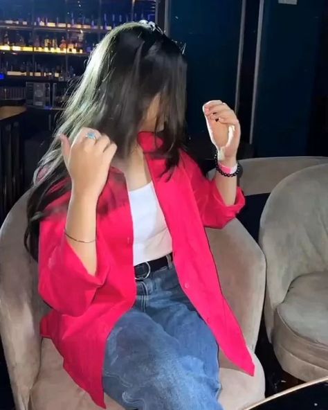 "Wrapped in hues of pink and denim blues, feeling cozy and true. ���💕 #HeartMeltingMoments #CozyInPink #TrueBlueDenim" Trendy Birthday Outfits, Style Roots, Jeans Outfit Women, Cute Modest Outfits, Quick Outfits, Easy Trendy Outfits, April 13, Jean Top, Western Outfits