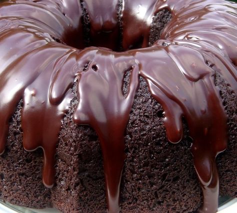 Hershey Bar Cakes, Chocolate Cherry Pie, Hershey Recipes, Cherry Glaze, Boxed Cake Mixes Recipes, Chocolate Brownie Cake, Whipped Cream Cheese Frosting, Chocolate Cherry Cake, Chocolate Bundt