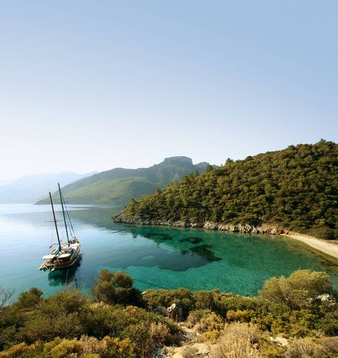 Explore Turkey's southern coast and island coves aboard a wooden boat Turkey Coast, Coast House, Failed Attempt, Boat Party, Weekend Breaks, Turkey Travel, House Garden, Wooden Boats, Late Summer