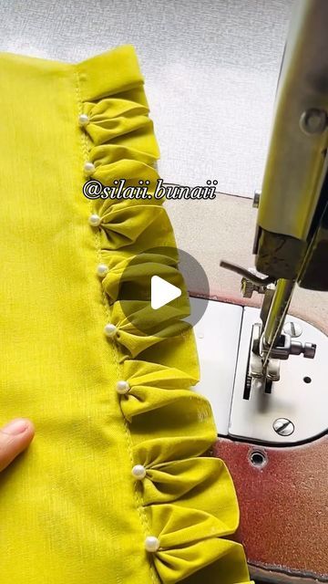 How To Sew Sleeves, Sowing Tricks, Latest Sleeve Design, Plazo Designs, Sewing Sleeves, Sleeves Designs For Dresses, Blouse Hand Designs, Hand Model, Fancy Blouses