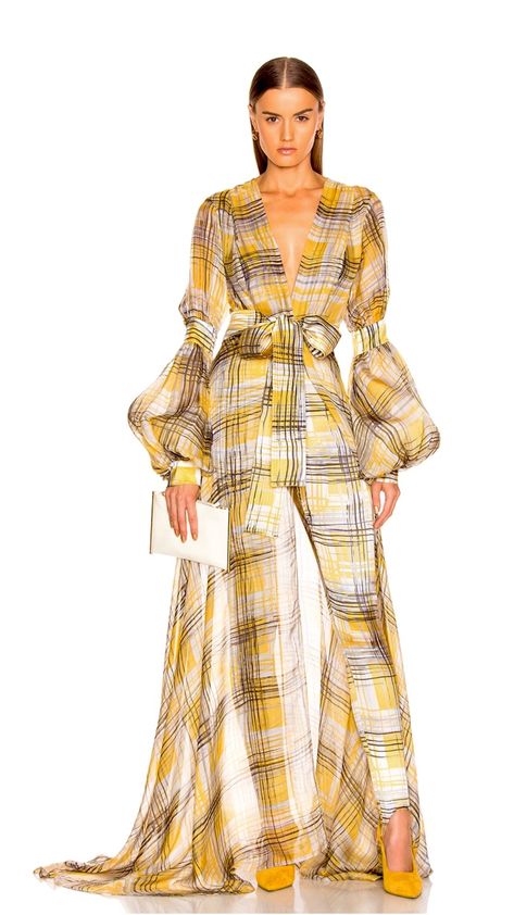 Resort 2023 Fashion, Tartan Fashion, Resort 2023, British Fashion Awards, Fashion Forecasting, 2023 Fashion, Jumpsuit Fashion, Custom Dresses, Chiffon Dress