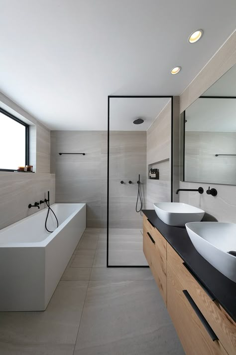 Latest Bathroom Designs, Bathroom Design Small Modern, Bathroom Design Layout, Bathroom Design Trends, Contemporary Bathroom Designs, Bathroom Redesign, Bathroom Design Decor, Bathroom Inspiration Decor, Bathroom Layout