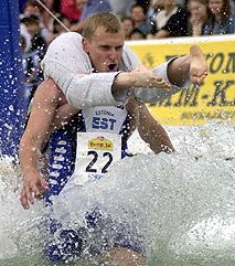 Competitive wife carrying! Sign us up! Meanwhile In Finland, Wife Carrying, Finland Travel, Big Adventure, Travel News, Unique Things, World Records, Travel Stories, Oh The Places Youll Go