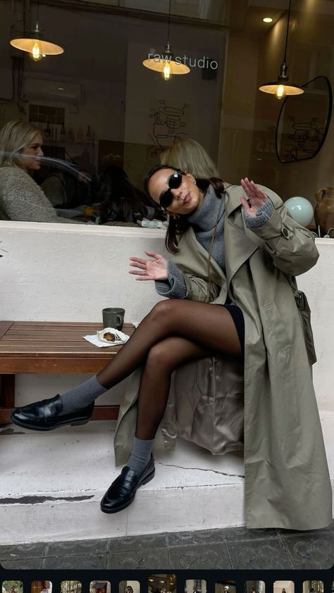 Trenchcoat Outfit, Trenchcoat Style, Beanie Outfit, Loafers Outfit, Paris Mode, Neue Outfits, Paris Outfits, Looks Street Style, Outfit Trends