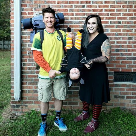 Halloween, Hotel Transylvania Costumes, Johnny, Mavis, and Dennis (girl form) Mavis And Dennis, Mavis Costume, Hotel Transylvania Costume, Matching Family Halloween Costumes, Family Themed Halloween Costumes, Cute Couples Costumes, Halloween Infantil, Themed Halloween Costumes, Cute Halloween Makeup