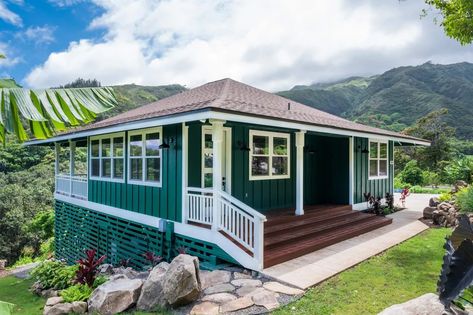 201 River Rd, Wailuku, HI 96793 | realtor.com® Hawaii Bungalow, Room Reference, Zillow Homes, Hawaii Homes, House Beach, Beach Shack, House Remodel, 2 Bed, Beach Houses