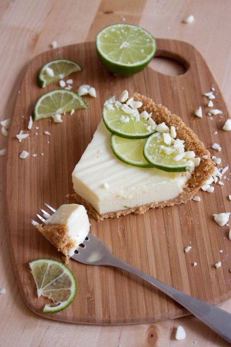 White Chocolate Key Lime Pie. Lime Recipes, A Piece Of Cake, Lime Pie, Köstliche Desserts, Key Lime Pie, Piece Of Cake, Pie Dessert, Yummy Sweets, Limes