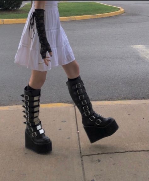 Demonia Boots, Estilo Emo, Oc Board, Mode Emo, Goth Shoes, Demonia Shoes, Alt Outfits, Gender Envy, Estilo Punk