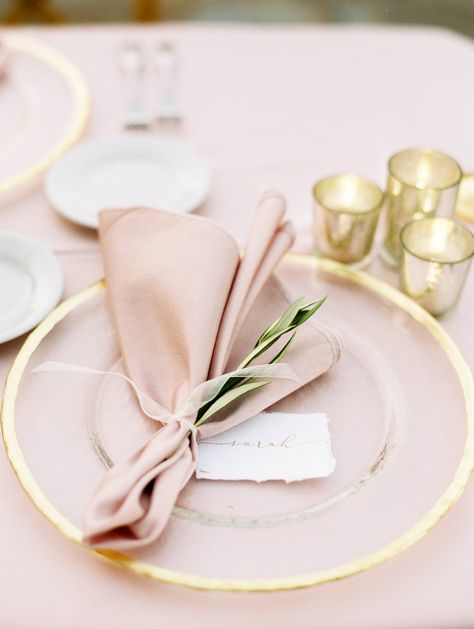 Pink And Sage Table Decor, Blush And Sage Table Setting, Pink Round Table Setting, Pink Tablescape Round Table, Dusty Rose Table Setting Wedding Round, Blush Pink Round Table Setting, Blush Pink Wedding Cake, Blush Pink Theme Wedding, Blush Pink Wedding Flowers