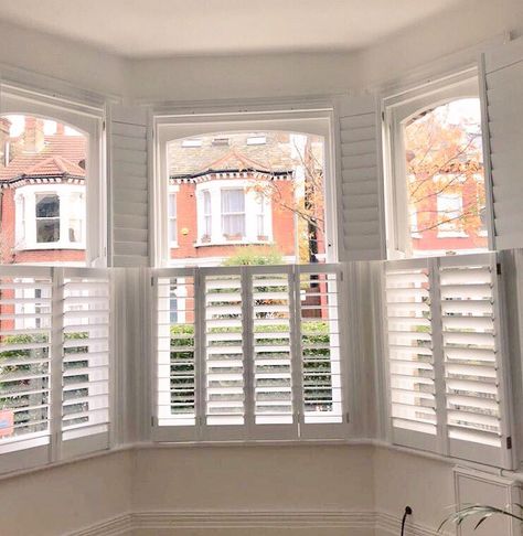 Shutters On Sash Windows, Shutter Bay Window, Bay Window With Shutters, Half Shutters Interior Window, Half Window Shutters, Bay Window Curtains Living Room, Shutters Bay Window, Window Shutters Indoor, Victorian Bay Window