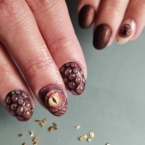 Game of Thrones #targaryen Targaryen Nails, Game Of Thrones Nails, Game Of Thrones Targaryen, Daemon Targaryen, Keratin, Hair Ideas, Game Of Thrones, Harry Potter, Manicure