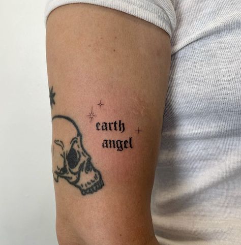 Angel Small Tattoo, Earth Angel Tattoo, Arm Tats, Meaningful Tattoo Quotes, Airbrush Designs, Text Tattoo, Fun Girl, Cute Tattoos For Women, Tattoo Needles