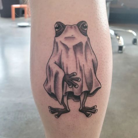 Ghost Frog Tattoo, Spooky Frog Tattoo, Cottagecore Tattoo, Lobster Tattoo, Tattoo Para, Tattoos 2023, Empire Tattoo, Ghost Plant, Frog Tattoos