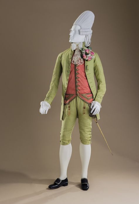 LACMA free patterns: Macaroni Ensemble: Suit, c. 1770 Sans Culottes, Photo Museum, St Louis Art Museum, The Legend Of Sleepy Hollow, Carnaby Street, 18th Century Fashion, Jeremy Scott, Three Piece Suit, Suits Coats