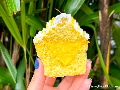 Dole Whip Cupcakes, Disney Dole Whip, Pineapple Cupcakes, Pineapple Whip, Orange Food Coloring, Pretty Cupcakes, Yellow Foods, Dole Whip, Disney Food Blog