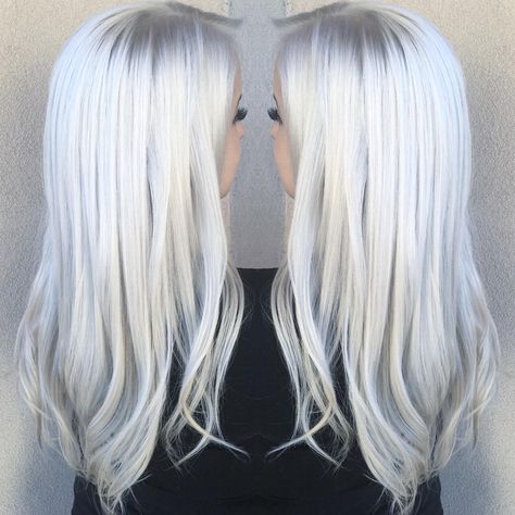 Too cool for summer. Platinový Blond, Platinum Hair Color, Ice Blonde Hair, Icy Blonde Hair, White Blonde Hair, Ice Blonde, Icy Blonde, Platinum Hair, White Blonde