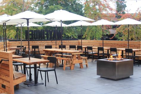 Wayfinder PDX Outdoor Brewery Patio, Brewery Patio, Brewery Interior Design, Taproom Ideas, Beer Garden Design, Brewery Interior, Outdoor Restaurant Patio, Outdoor Beer Garden, Open Restaurant