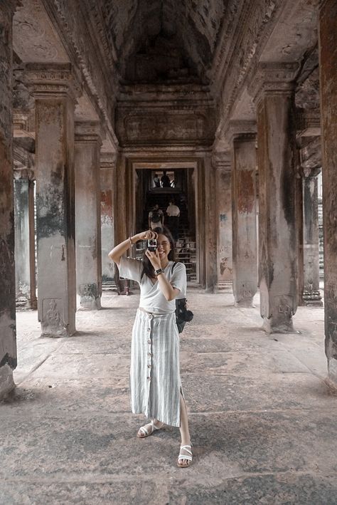 Angkor Wat Hampi Outfits, Hampi Outfit Ideas, Vietnam Outfits, Asia Travel Outfit, Sightseeing Outfit, Vietnam Vacation, Western Wardrobe, Thailand Outfit, Travel Ootd