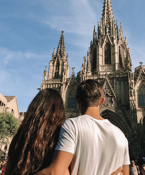 Barcelona Couple, Photo Couple, 2024 Vision, Travel Couple, Barcelona Cathedral, Vision Board, Barcelona, Collage, Building