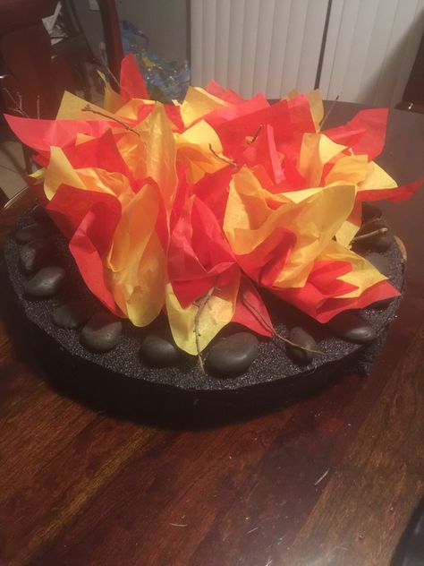 Our fake fire! made fire out of tissue paper then glued to spray painted foam Stone Age Display, Stone Age Houses, Camping Dramatic Play, Fire Crafts, Stone Age Art, Prehistoric Age, Christmas Play, Prehistoric Art, Camping Party