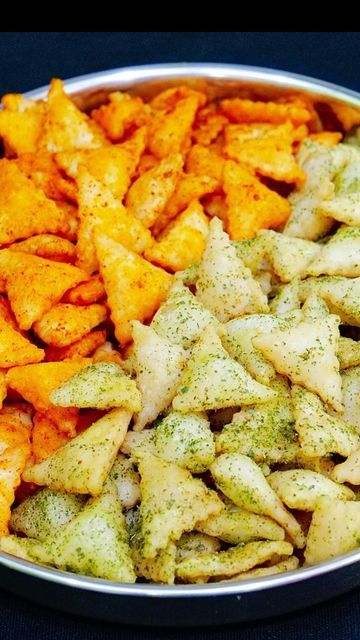 Diwali Namkeen Recipe, Namkin Snacks Recipe, Namkin Snacks, Nashta Recipe, Khana Khajana, Diwali Snacks, Ingredients List, Chaat Masala, Red Chili Powder