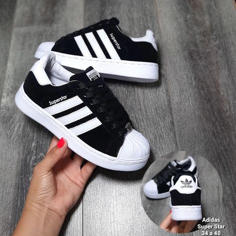 Adidas Concha, All Star Adidas, Super Star Adidas, Adidas Super Star, Adidas Star, Cute Couple Shirts, Adidas Super, Trendy Shoes Sneakers, All Nike Shoes