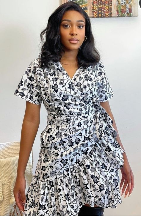 Chitenge Outfits, Ankara Dress Designs, Classy Short Dresses, African Fabric Dress, Ankara Dress Styles, African Print Dress Ankara, Short African Dresses, Cute Casual Dresses, African Inspired Clothing