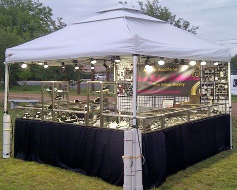 Tent Set Up For Craft Show, Food Festival Tent Setup Booth Ideas, Craft Show Canopy Ideas, Art Fair Booth Display Ideas Tent, Craft Show Tent, Tent Booth Design, Diy Tent Weights Craft Booths, Vendor Tent, Fair Setup