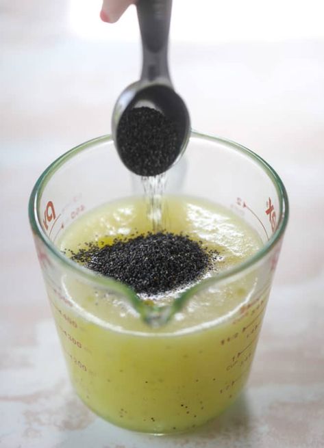 Panera Poppyseed Dressing Recipe, Panera Poppyseed Dressing, Panera Strawberry Poppyseed Salad, Poppyseed Salad Dressing, Strawberry Poppyseed Salad, Chicken Strawberry, Panera Salad, Poppyseed Salad, Vinegar Chicken