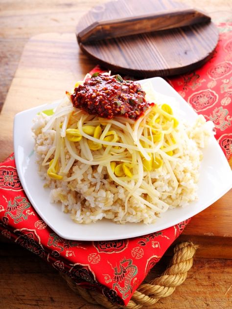 Okinawan Rice and Bean Sprouts - Blue Zones Okinawan Recipes Healthy, Okinawa Recipes, Okinawan Recipes, Okinawa Food, Zone Diet Recipes, Bean Sprout Recipes, Blue Zones Diet, Blue Zones Recipes, Zone Recipes