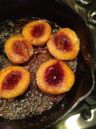 Fried Peaches Recipe, Fried Peaches, Fried Peach Pies, Peach Pies, Classic Southern Recipes, Peach Pie Recipes, Fried Apples, Comfort Food Southern, Peach Pie