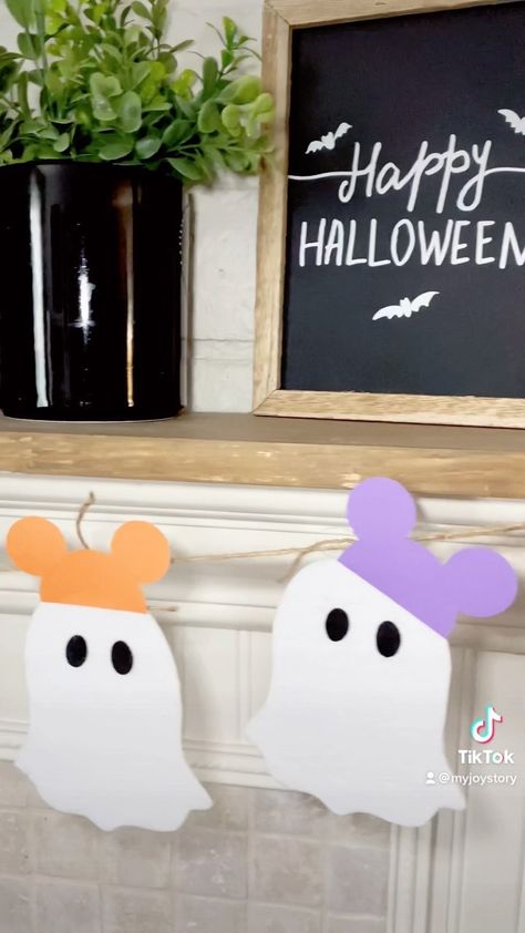 Halloween Disney Diy Decor, Disney Halloween Office Decorations, Disneyland Halloween Decorations Diy, Disney Halloween Garland, Disney Halloween Banner, Disney Halloween Front Porch, Diy Disney Fall Decor, Mickeys Not So Scary Halloween Party Diy, Diy Mickey Halloween Decorations