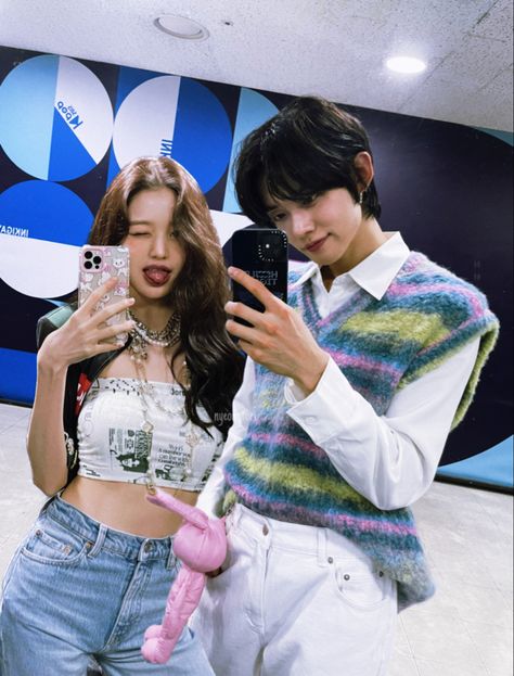 wonyoung yeonjun manip fan edit ive txt izone ship couple friends wonyeon Yeonjun And Wonyoung Edit, Kpop Ship Edits Realistic, Wonyoung And Yeonjun, Jennie Ship Edit, K Pop Ship Edits, Kpop Ship Edits Pics, Kpop Ship Edits Funny, Ship Edits Kpop, Kpop Ships Edits