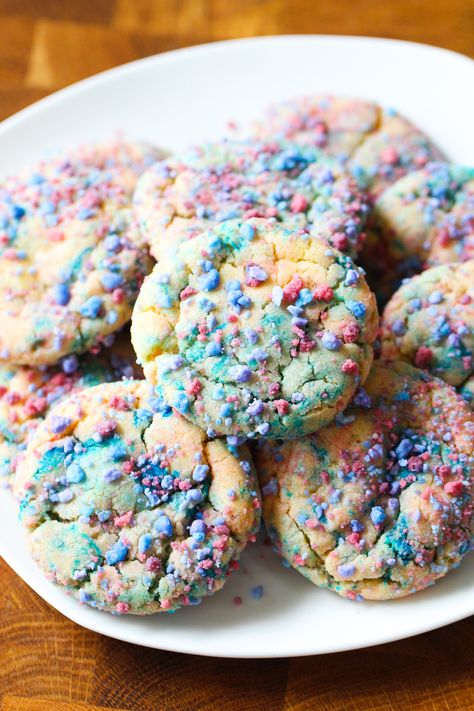 Cotton Candy Recipe, Mmm Cookies, Candy Cookies Recipes, Cotton Candy Cookies, Cotton Candy Cakes, Cotton Candy Flavoring, Vanilla Cookies, Candy Cookies, Homemade Snacks