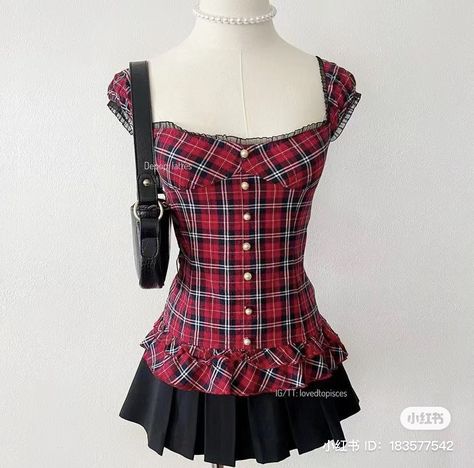 use code D0LLYJII on yesstyle for $$ off when you purchase !! Different Kinds Of Skirts, Dark Balletcore Outfits, Dark Girly Outfits, Himekaji Outfits, Horror Protagonist, Really Cute Outfits, 2000s Fashion, Horror Game, Girly Outfits