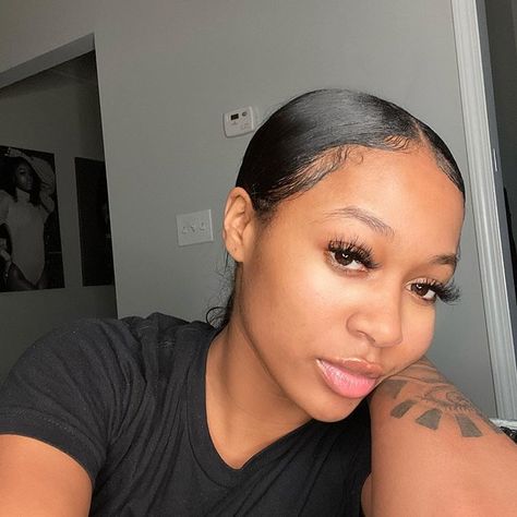 DESS DIOR on Instagram: “I just wanna take you out & show you off, You already know that you the perfect one🏆” Glowy Skin Naturally, Dess Dior, Pretty Skin, Glowy Skin, Natural Face, Fresh Face, Hair Game, Black Girls Hairstyles, Brown Skin