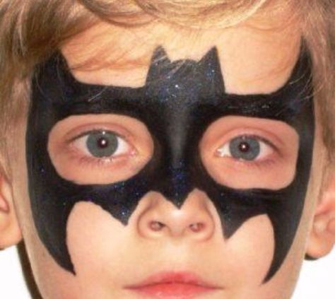 Cute! Batman Face Paint, Superhero Face Painting, Face Painting For Boys, Face Painting Easy, Kids Face Paint, Simple Face, Face Painting Halloween, Boy Face, Kids Makeup