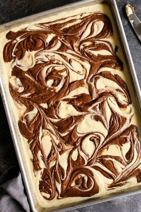 Marble Sheet Cake Recipe, Marble Sheet Cake, Easy Marble Cake Recipe, Marble Cake Recipe Moist, Marble Sheet, Cake Marble, Coconut Sheet Cakes, Marble Cake Recipe, Vanilla Sheet Cakes