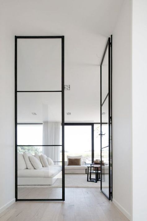 Pintu Interior, Vstupná Hala, Minimalist Dekor, Minimal Interior Design, Glass Walls, Minimalism Interior, Design Del Prodotto, Beautiful Doors, Decor Minimalist